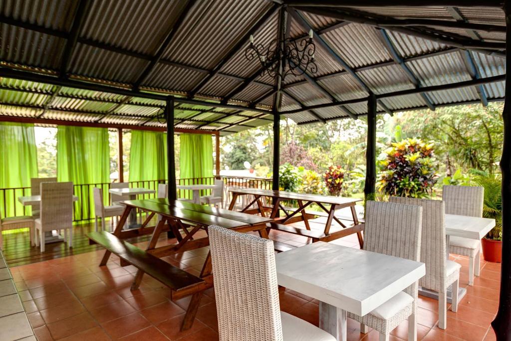 Hotel Brisas Arenal La Fortuna Dış mekan fotoğraf